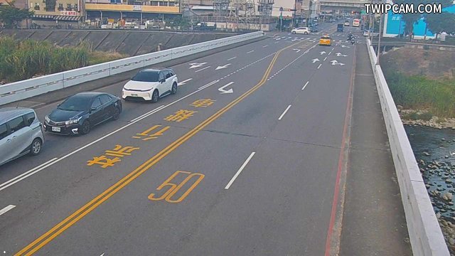 台中市道路 [11217]精武路/旱溪東路(右側車流往進化路)Jingwu Rd./Hanxi E. Rd. (Right side Traffic flow to Jinhua Rd.) 距離2.6公里