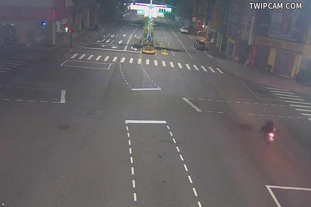 台中市道路 [06252]中清路/敦化路(右側車流往文心路),Zhongqing Rd./Dunhua Rd. (Right side Traffic flow to Wenxin Rd.) 距離740公尺