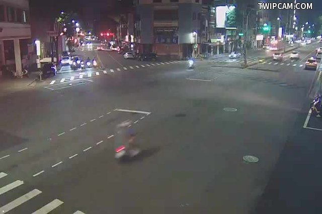 台中市道路 [04257]五權路/學士路 (右側車流往中清路)Wuquan Rd./Xueshi Rd.(Right side Traffic flow to Zhongqing Rd.) 距離207公尺