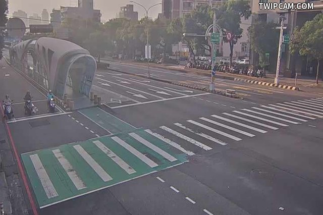 台中市道路 [07259]台灣大道/中工三路 (右側車流往環中路)Taiwan Blvd /Zhonggong 3rd Rd.(Right side Traffic flow to Huanzhong Rd. 距離1.1公里