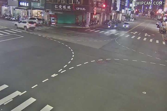 台中市道路 [04263]學士路/健行路 (右側車流往五權路) Xueshi Rd./Jianxing Rd./(Right side Traffic flow to Wuquan Rd.) 距離475公尺