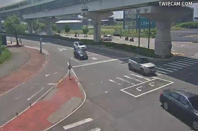 台中市道路 [08269]三民西路/文心南路(右側車流往中山醫方向),Sanmin W. Rd./Wenxin S. Rd. (Right side Traffic flow to CSMU) 距離1.7公里