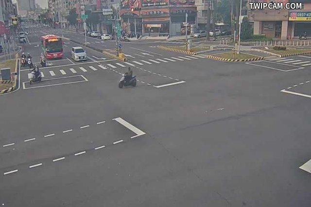 台中市道路 [04277]進化北路/崇德路(右側車流往五權路),Jinhua N. Rd./Chongde Rd. (Right side Traffic flow to Wuquan Rd.)