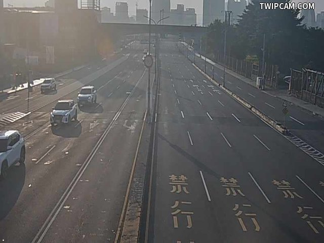 台中市道路 [07285]台灣大道/安和路(右側車流往文心路)(中央分隔島),Taiwan Blvd./Anhe Rd.(Right side Traffic flow to Wenxin Rd.) 距離839公尺