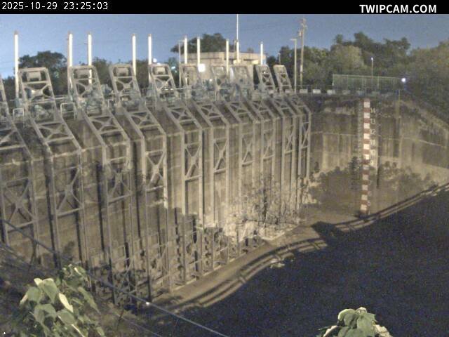 水利署水資源 臺南市政府水利局 番子田排水出口閘門水位影像 距離1.3公里