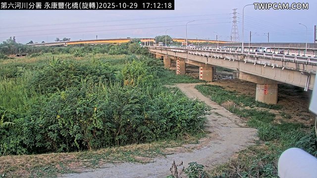 水利署水資源 水利署水利防災組 新市水位站(旋轉鏡頭)_img 距離693公尺