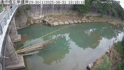水利署水資源 第七河川分署 口隘溪溝坪橋上游左岸護岸斷面 29～30 (1)