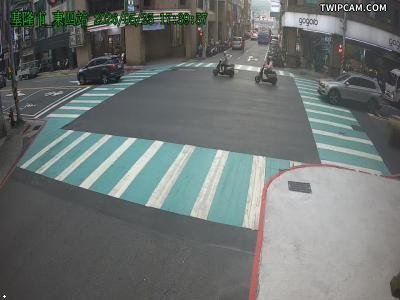 水利署水資源 基隆市政府水利科 東四站 距離812公尺